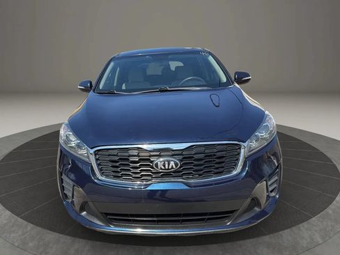 Used 2019 Kia Sorento FWD image 2