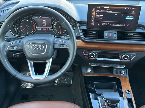 Used 2021 Audi Q5 2.0T Premium w/ Convenience Package image 14