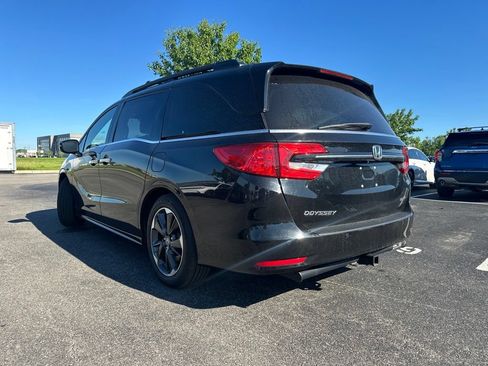 Used 2022 Honda Odyssey Elite image 9
