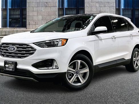 Certified 2022 Ford Edge SEL w/ Convenience Package image 2