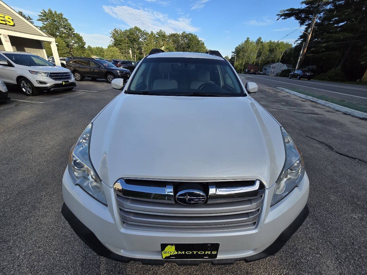 Used 2013 Subaru Outback 2.5i Premium AWD/4WD image 5