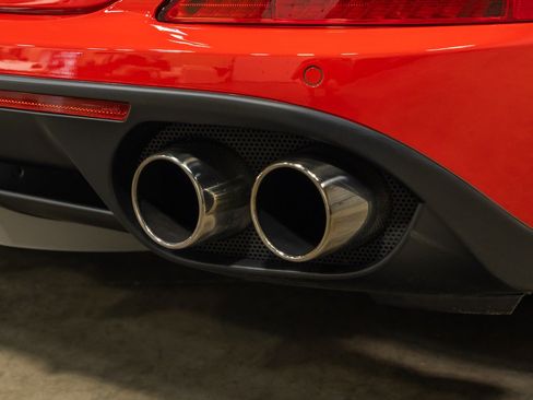 Used 2015 Ferrari California T RWD image 31
