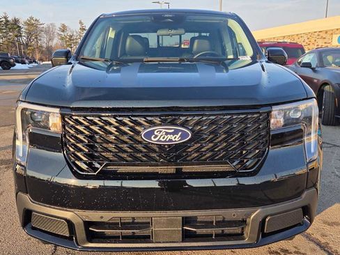 New 2026 Ford Maverick Lariat w/ Black Appearance Package image 5