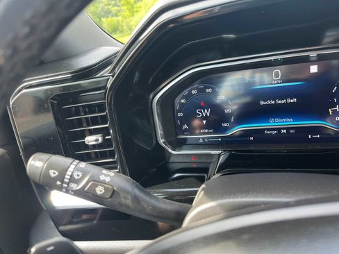 Used 2022 Chevrolet Silverado 1500 LTZ AWD/4WD image 17