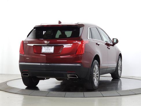 Used 2017 Cadillac XT5 Luxury w/ Driver Awareness Package AWD/4WD image 10
