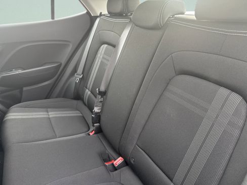 Used 2025 Hyundai Venue SEL FWD image 19