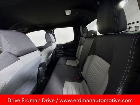 Certified 2025 Toyota Tacoma TRD Off-Road image 9