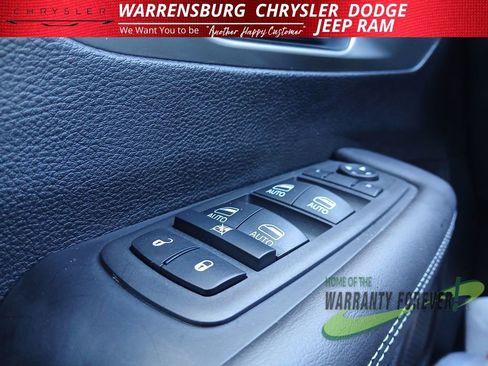 New 2026 Chrysler Pacifica Select image 29