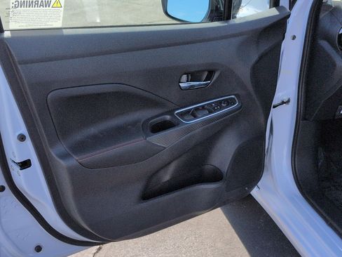 New 2025 Nissan Versa SR w/ Trunk Package image 13