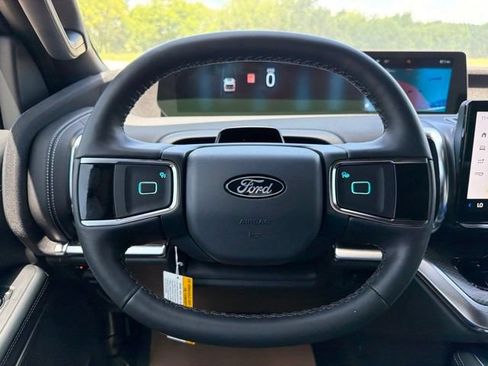 New 2026 Ford Expedition Max Platinum w/ Stealth Appearance Package AWD/4WD image 17