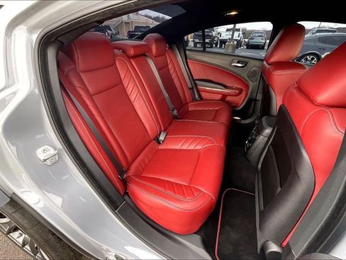 Used 2022 Dodge Charger SRT Hellcat w/ Harman/Kardon Audio Group image 27