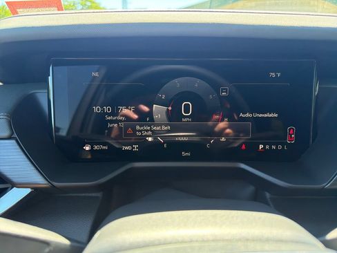 New 2026 GMC Acadia AT4 w/ LPO, All-Weather Package AWD/4WD image 18