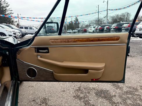 Used 1990 Jaguar XJS V12 Coupe image 13