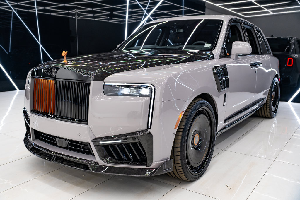 Used 2026 Rolls-Royce Cullinan AWD/4WD image 8