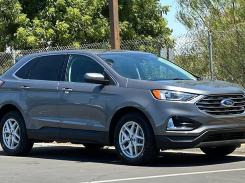 Used 2022 Ford Edge SEL AWD/4WD image 10