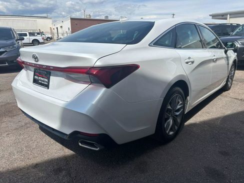 Used 2021 Toyota Avalon XLE image 5