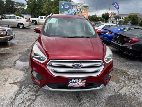Used 2018 Ford Escape Titanium w/ Ford Safe & Smart Package AWD/4WD image 10