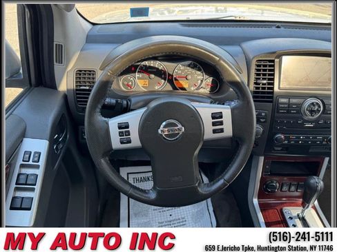 Used 2011 Nissan Pathfinder LE w/ Navigation Pkg image 13