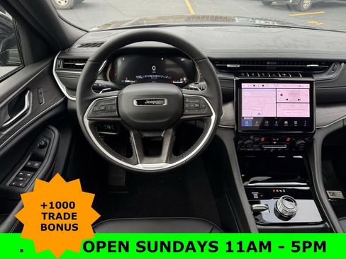 New 2025 Jeep Grand Cherokee Limited image 17