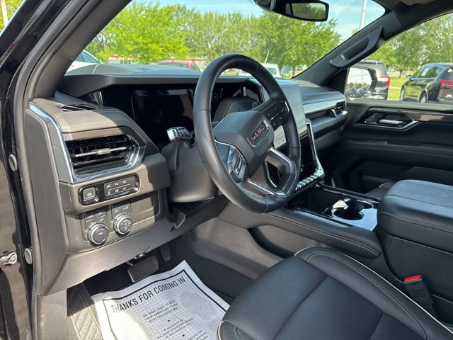 Certified 2025 GMC Yukon Elevation w/ LPO, Elevation Black Package AWD/4WD image 26