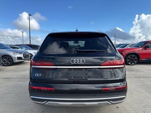 Used 2023 Audi Q7 3.0T Premium Plus w/ Premium Plus Package AWD/4WD image 4