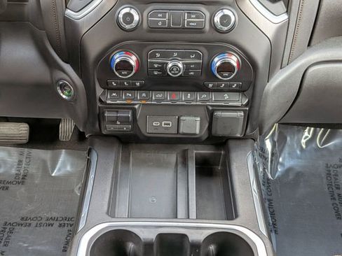 Used 2019 GMC Sierra 1500 AT4 w/ AT4 Premium Package image 18