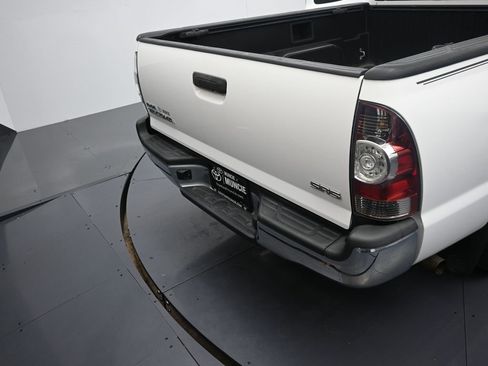 Used 2012 Toyota Tacoma 2WD Access Cab image 19