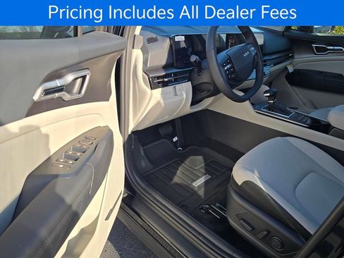 New 2026 Kia Sportage EX w/ EX Panorama Roof Package FWD image 13