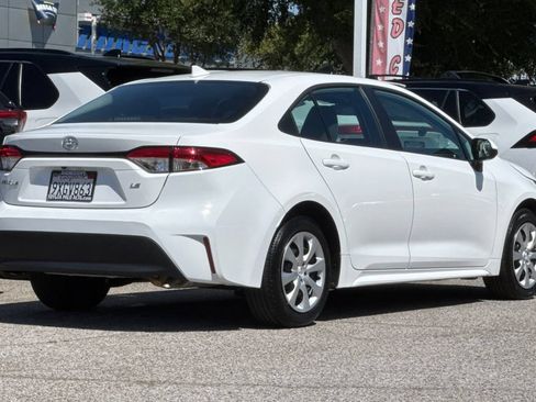 Certified 2025 Toyota Corolla LE w/ Convenience Package FWD image 3