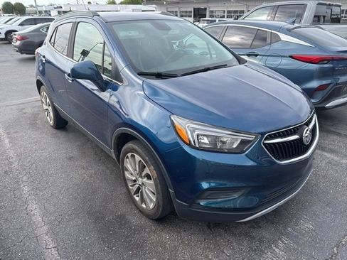Used 2020 Buick Encore Preferred image 1