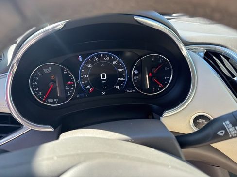 Used 2023 Chevrolet Malibu LT image 13