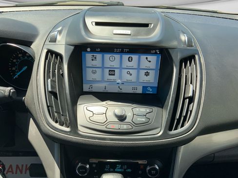 Used 2016 Ford Escape SE w/ Equipment Group 201A AWD/4WD image 16