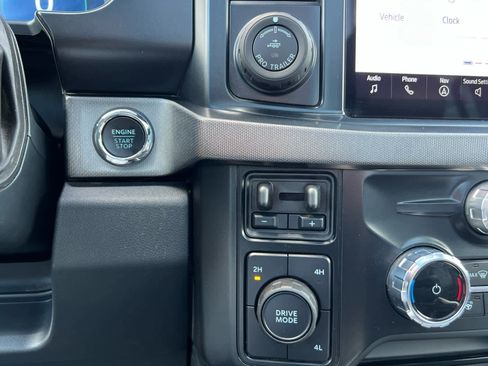 Certified 2025 Ford F350 Platinum image 35