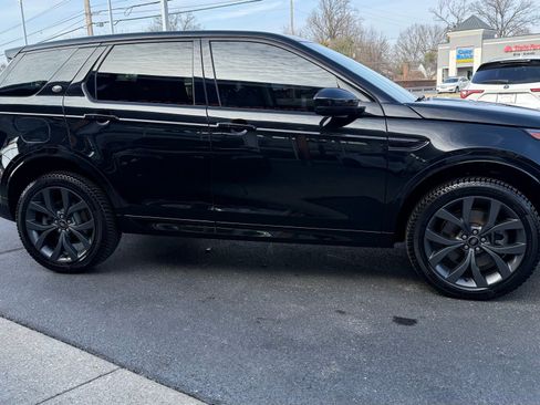 Used 2023 Land Rover Discovery Sport SE R-Dynamic image 5