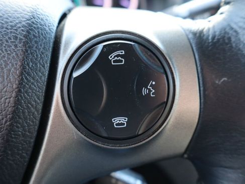 Used 2014 Toyota Venza XLE image 31