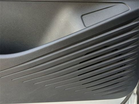 Certified 2021 Volkswagen ID.4 Pro w/ ID.4 Protection Package image 18