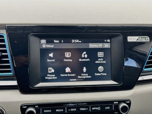 Used 2018 Kia Niro EX FWD image 9