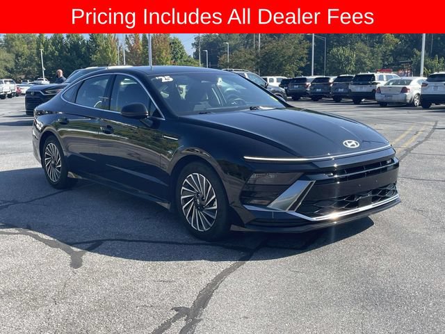 Used 2025 Hyundai Sonata SEL FWD image 7