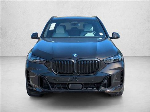 New 2026 BMW X5 xDrive50e image 6