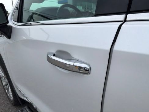 Used 2019 GMC Sierra 1500 Denali w/ Denali Ultimate Package AWD/4WD image 42