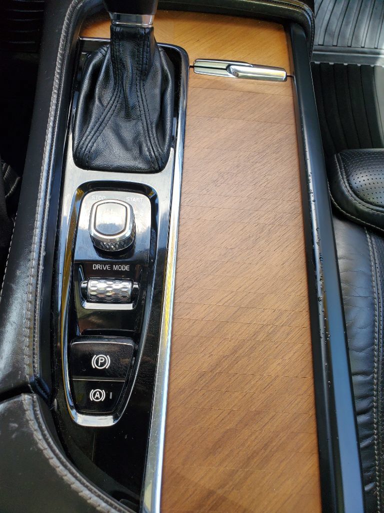 Used 2016 Volvo XC90 T6 Inscription w/ Vision Package AWD/4WD image 25
