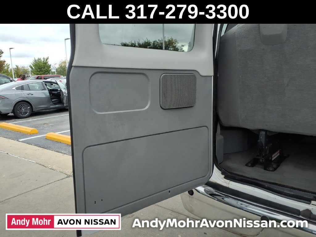 Used 2009 Ford E-350 and Econoline 350 XLT RWD image 10