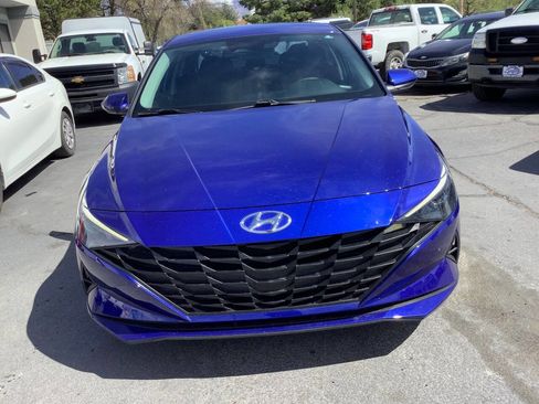 Used 2023 Hyundai Elantra SEL w/ Cargo Package image 6