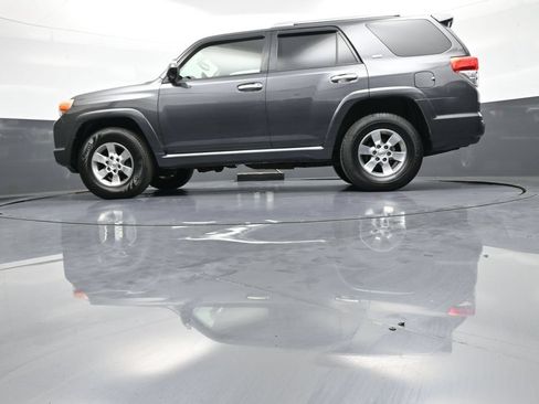 Used 2011 Toyota 4Runner SR5 w/ Premium Pkg w/Leather AWD/4WD image 32