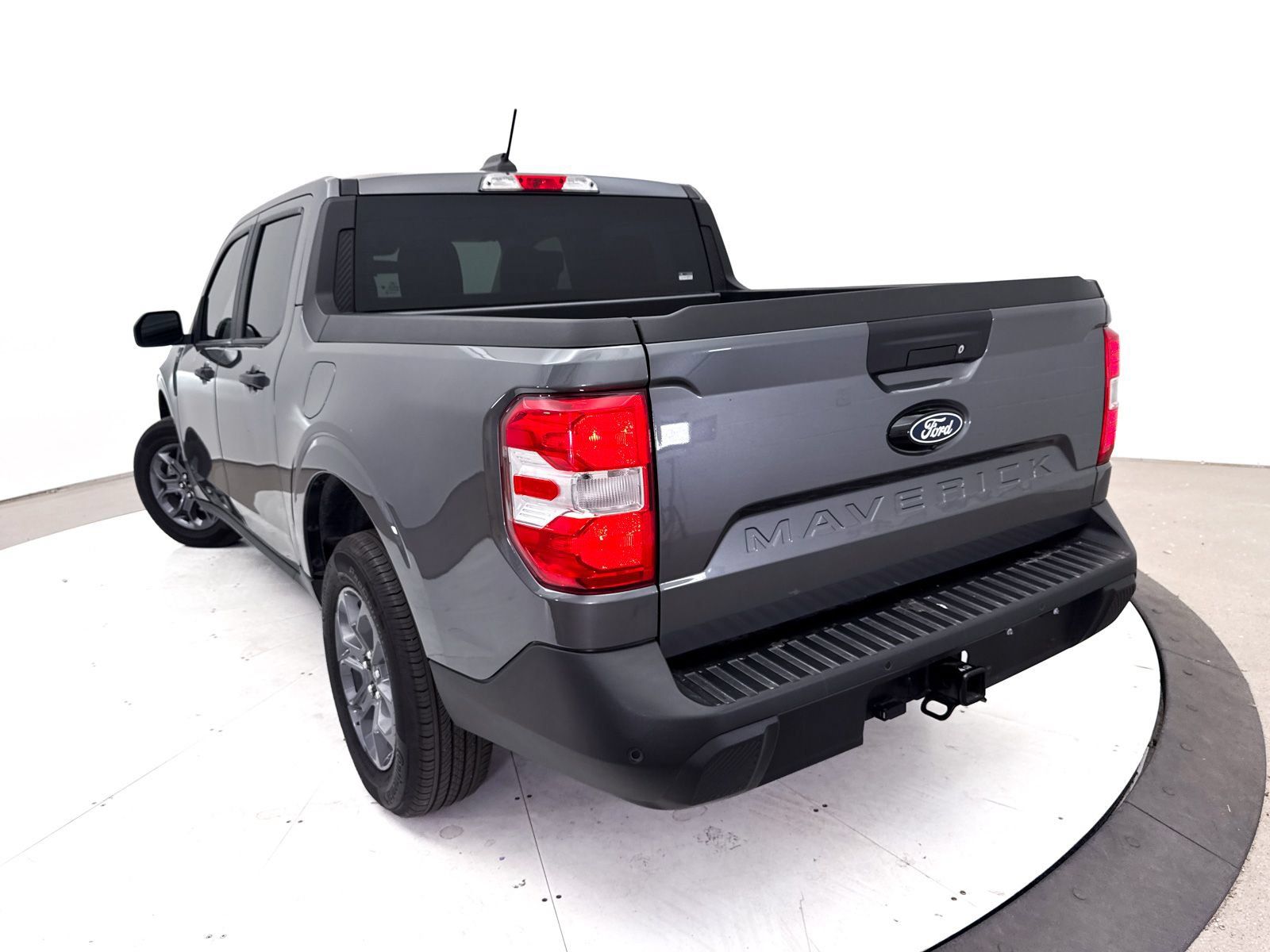 Used 2025 Ford Maverick XLT FWD image 6