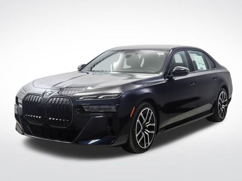 Used 2026 BMW 740i xDrive AWD/4WD image 1