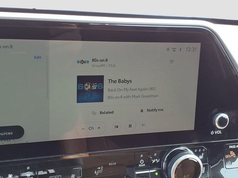 Used 2024 Toyota Highlander Platinum image 23