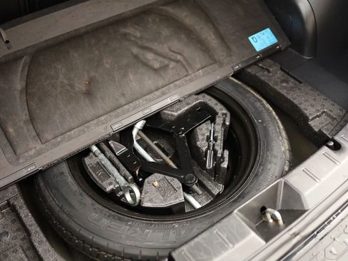 Used 2018 Subaru Crosstrek 2.0i Premium w/ Eyesight System image 41