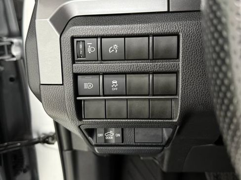 Used 2025 Toyota Tacoma SR5 AWD/4WD image 14