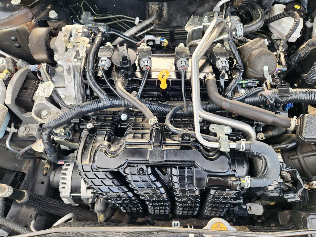 Used 2025 Nissan Altima 2.5 SV FWD image 32